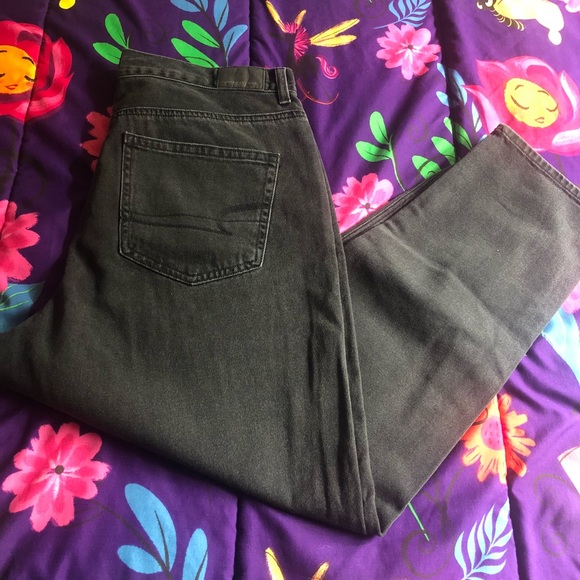 American Eagle Outfitters Denim - AE Hi-Rise Mom Jean